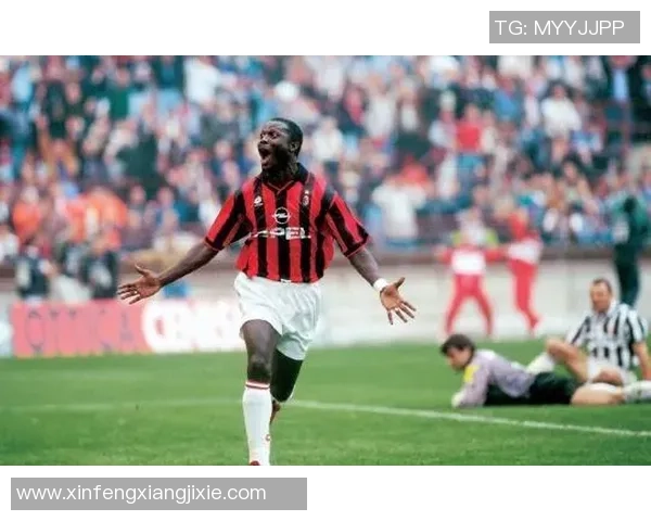 尽享足球魅力全明星壁纸汇聚让你心动的足球传奇瞬间 尽享足球魅力全明星壁纸汇聚让你心动的足球传奇瞬间